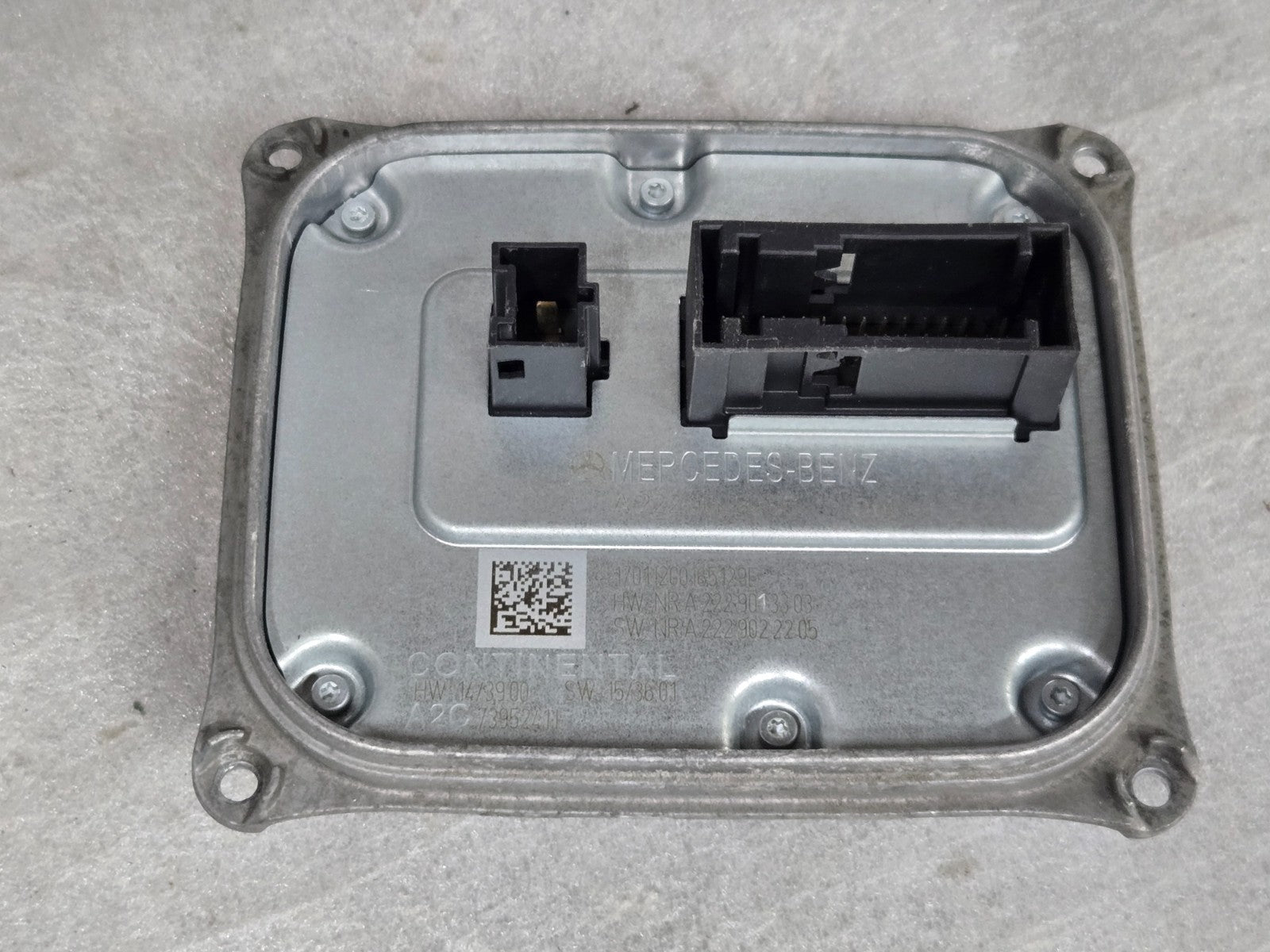 Mercedes Benz Original LED Headlight Control Module C-Class A2229008005 OEM