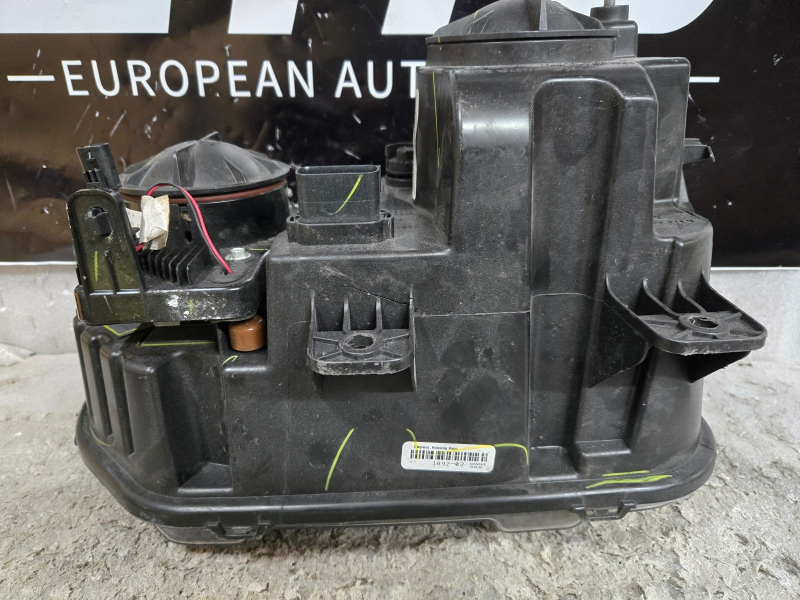 2019-2023 Dodge Challenger Passenger Right Halogen Headlight W A/C Varroc OEM