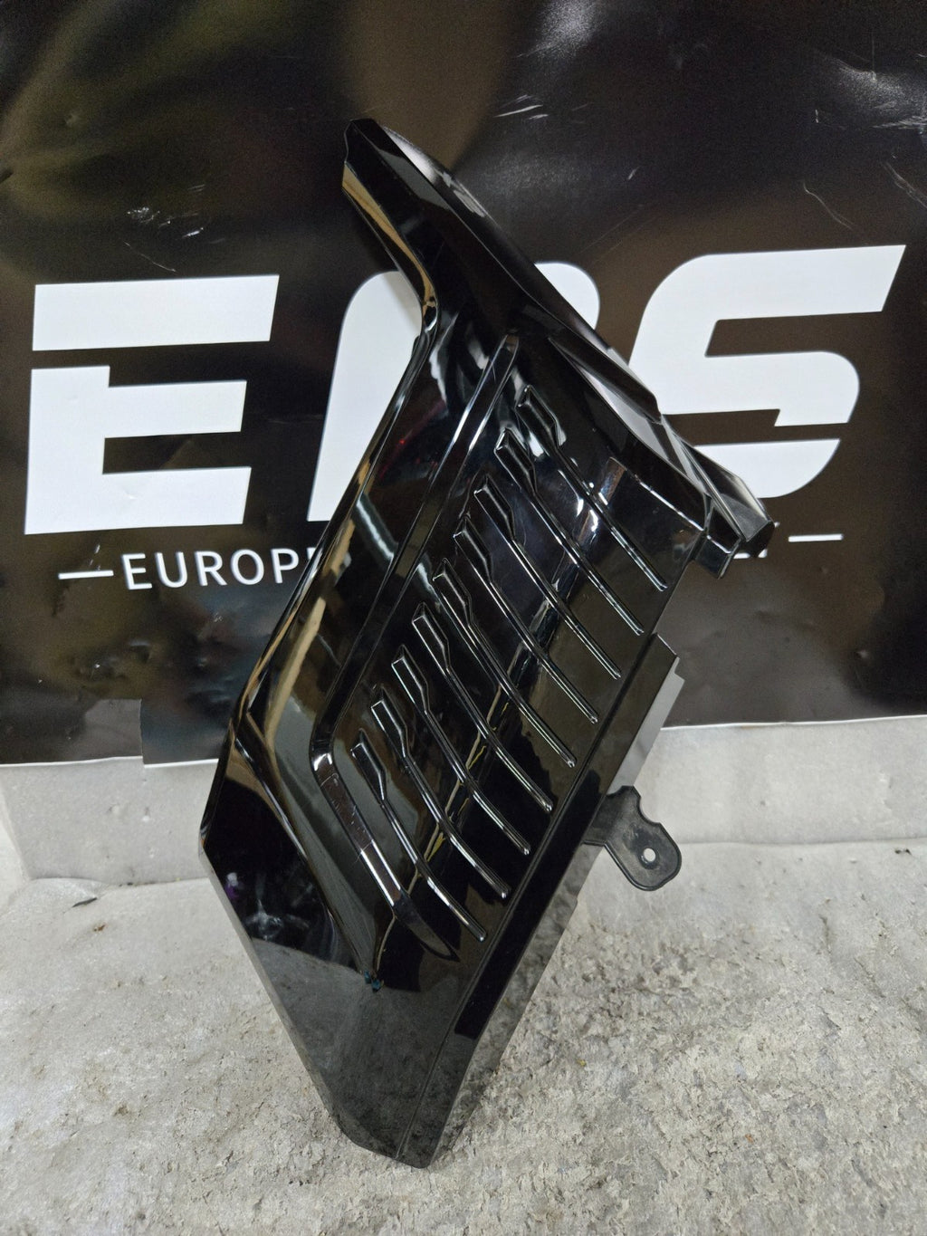 2024 2025 GMC Hummer EV Front Left LH Driver Side Vent Trim Panel OEM 85533401