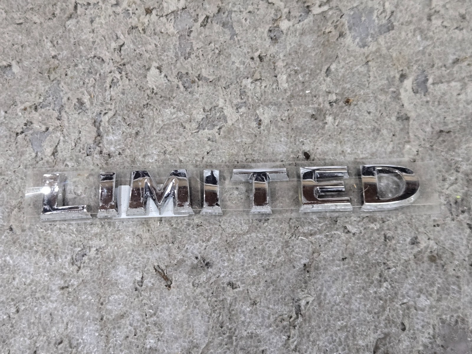 2014-2022 Jeep Lift-Gate Nameplate 68241037AA LIMITED Emblem CHROME OEM NEW