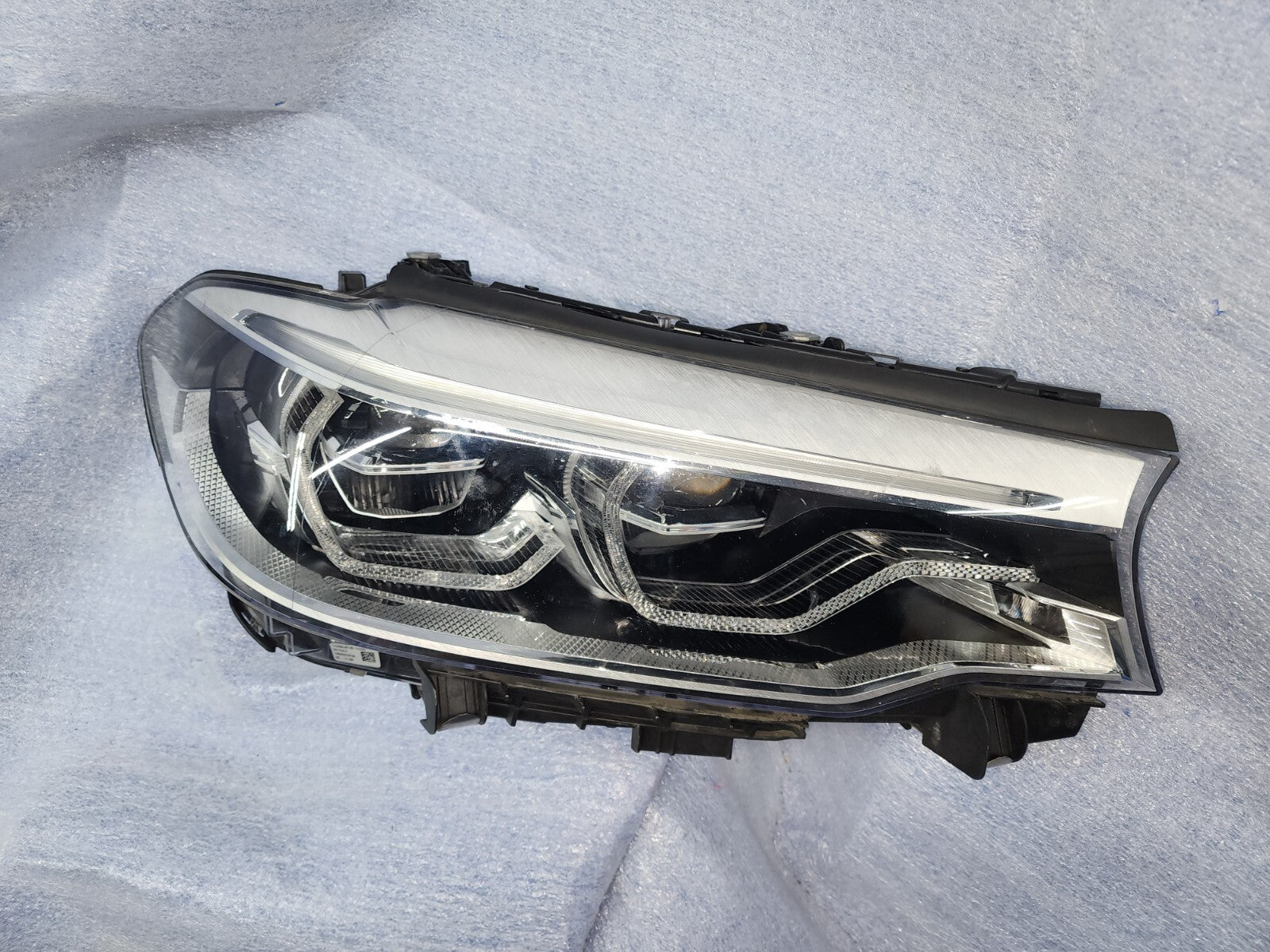 17-20 BMW 5 Series G30 M5 530i 540i Adaptive LED Headlight Right RH OEM 7439198
