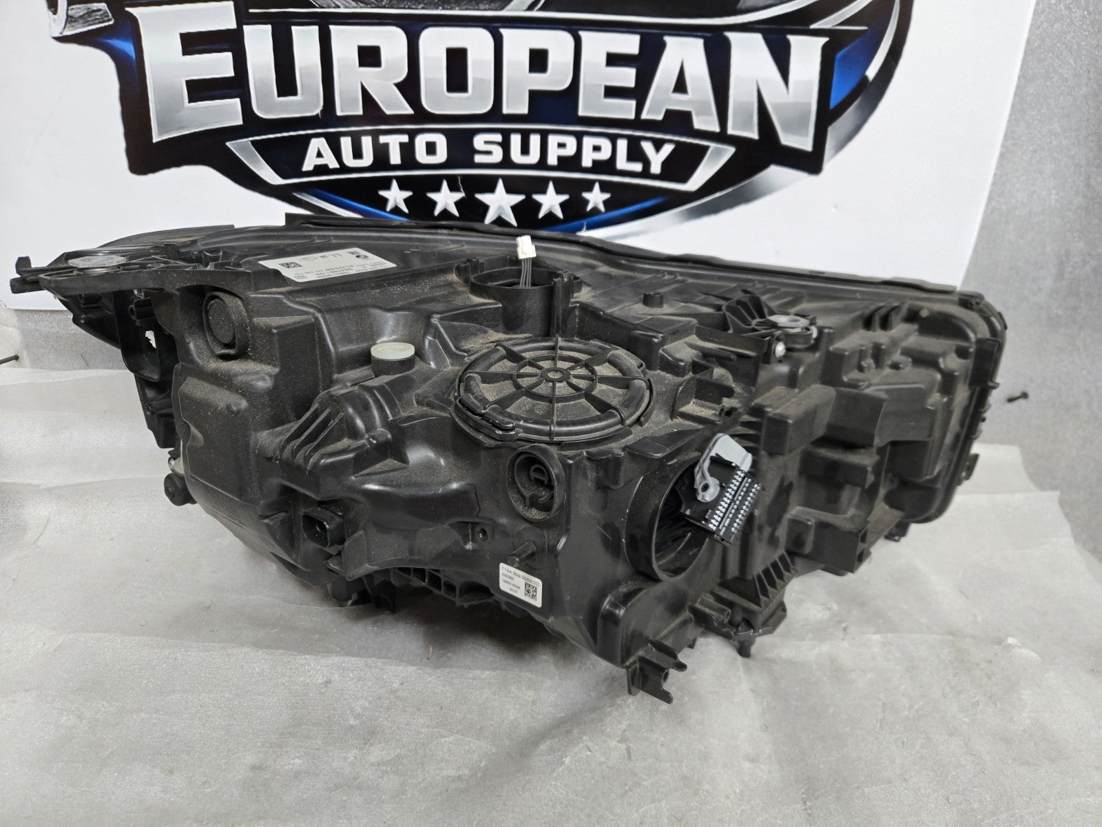 2020-2022 BMW 7 Series G11 G12 740 750i Left LH Driver LED Headlight OEM 9447621