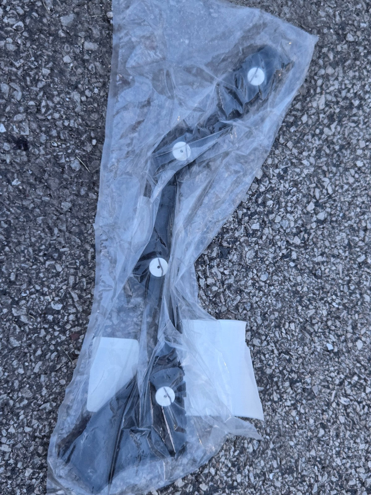 Genuine GM Rear Passenger Side Bumper Fascia Guide 84309651 OEM