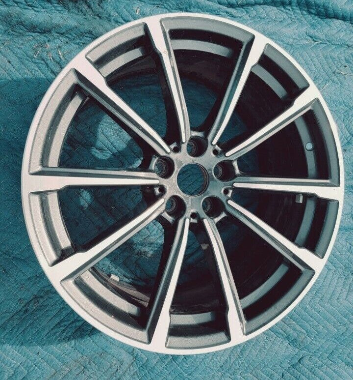 BMW Alloy Styling 685 8.5Jx19 ET25 6877022 6 SERIES 32 7er G11 G12 OEM SPORT RIM
