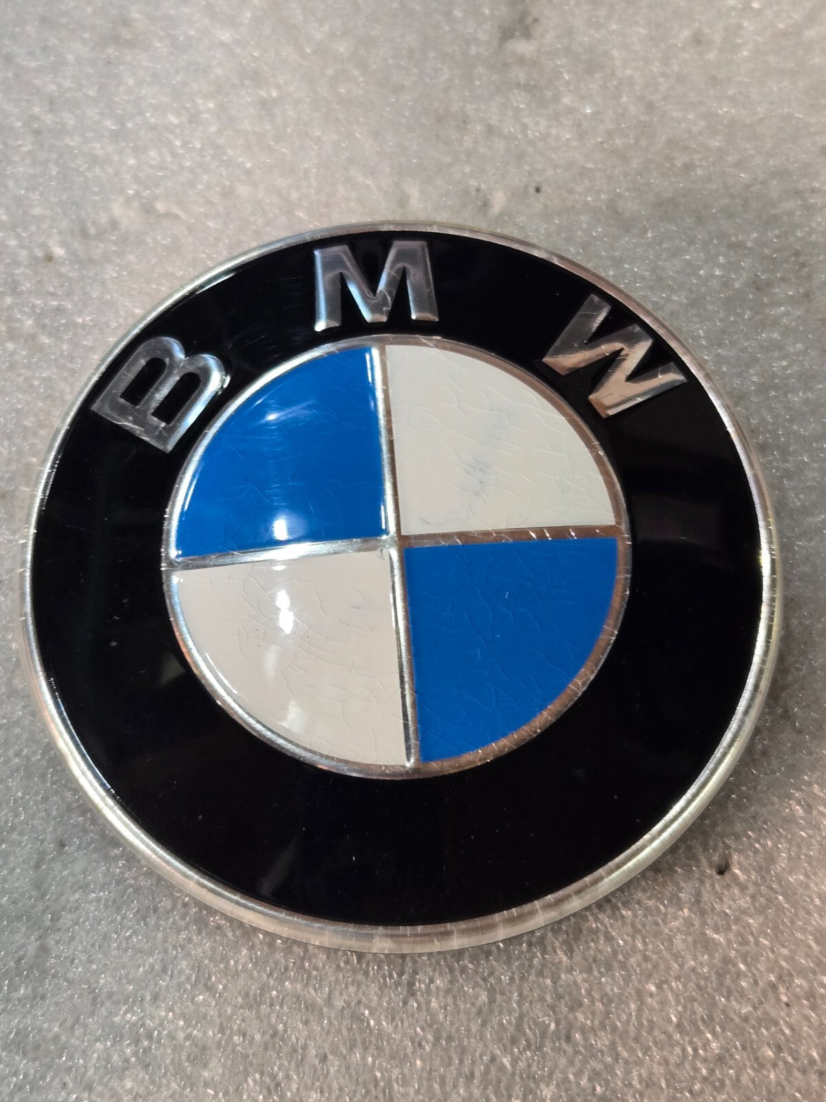 2018 - 2024 BMW X3 G01 FRONT HOOD BONNET EMBLEM LOGO SYMBOL BADGE OEM 7499154