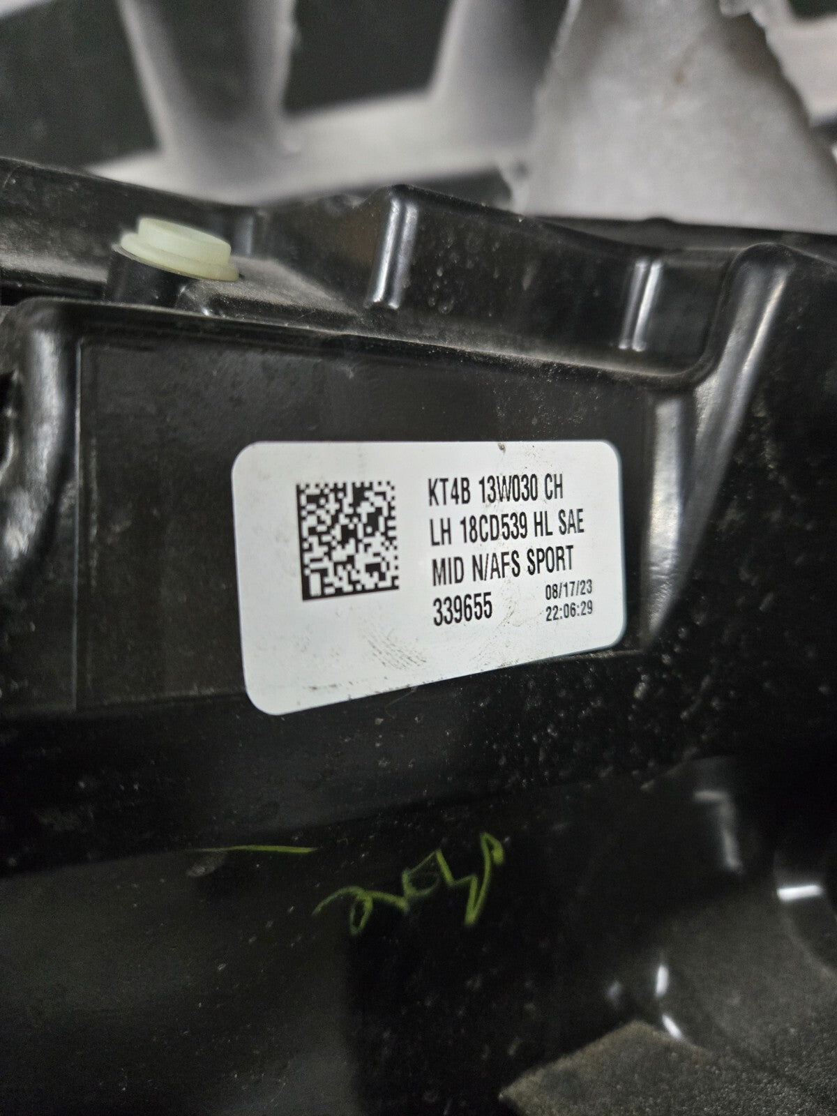 2019-2023 FORD EDGE SPORT BLACK BEZEL LEFT DRIVER LH LED HEADLIGHT OEM