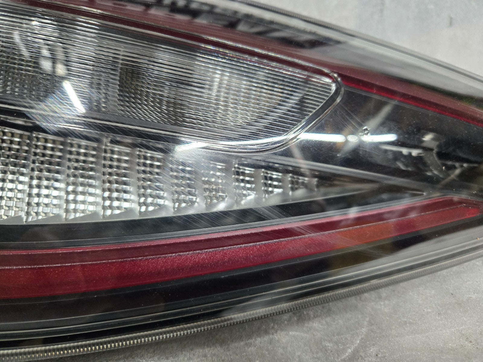 2022-24 Alfa Romeo Stelvio Quadrifoglio Left LH LED Tail Light OEM 20807999
