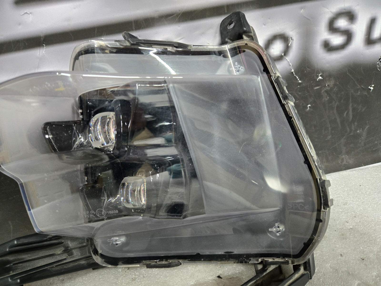 2021 2022 2023 KIA K5 LEFT FOG LIGHT LAMP DRIVER SIDE LED 92201-L2100 OEM