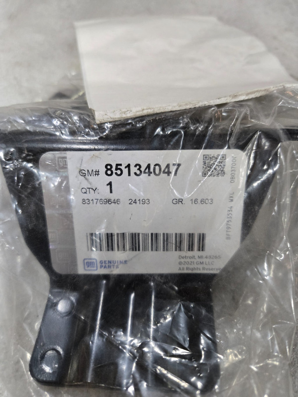 Genuine GM Bumper Extension Bracket 85134047 OEM