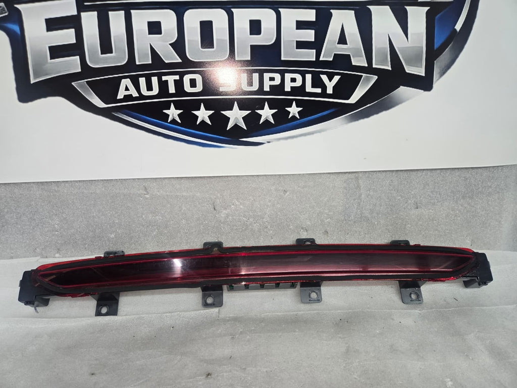 2019-25 BMW 840 M8 M850 CONVERTIBLE REAR 3RD THIRD BRAKE STOP LIGHT OEM 7445770