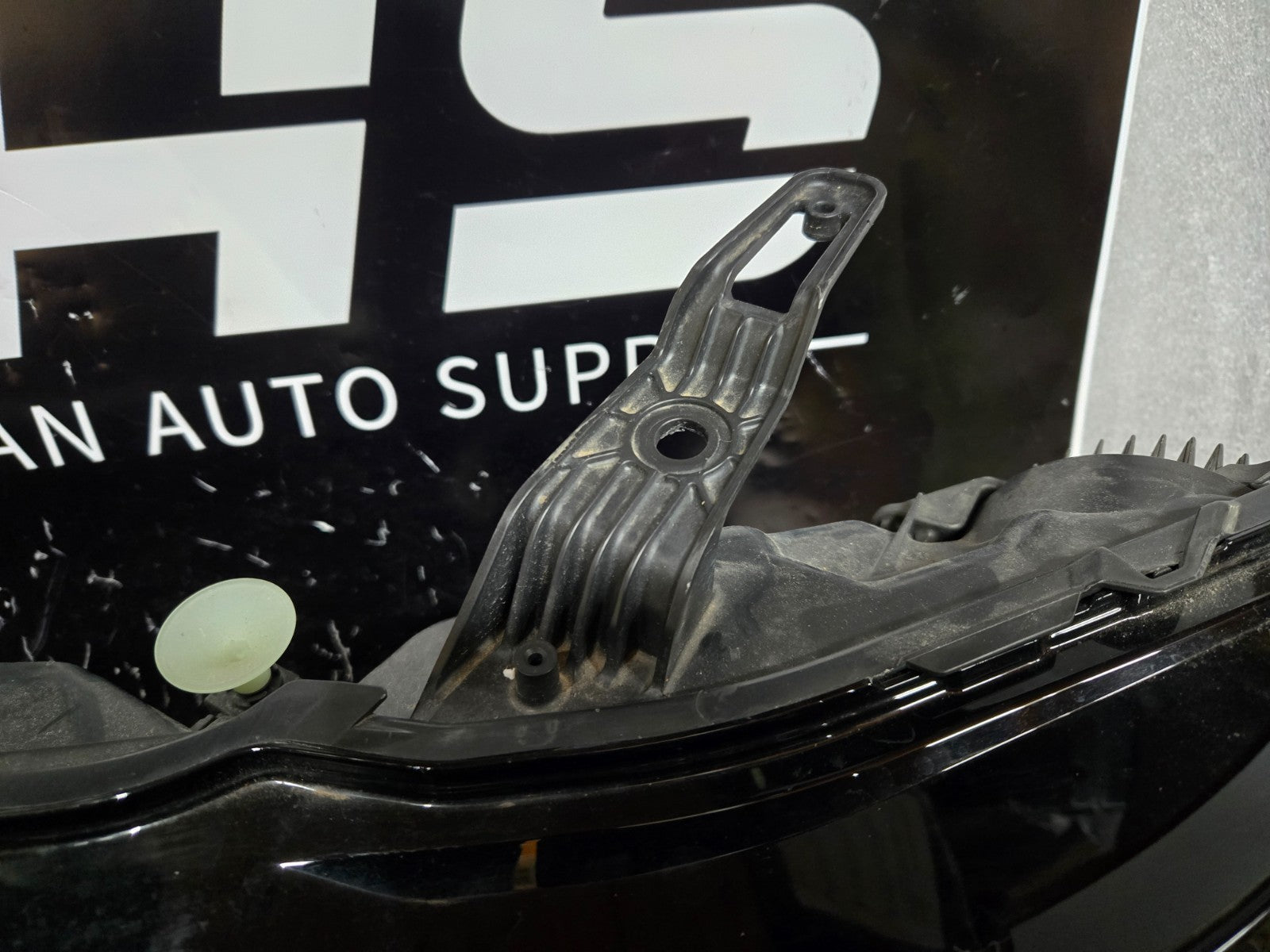 2024-2025 Honda Prologue Left LH Driver Reflector LED Headlight OEM w/ Modules