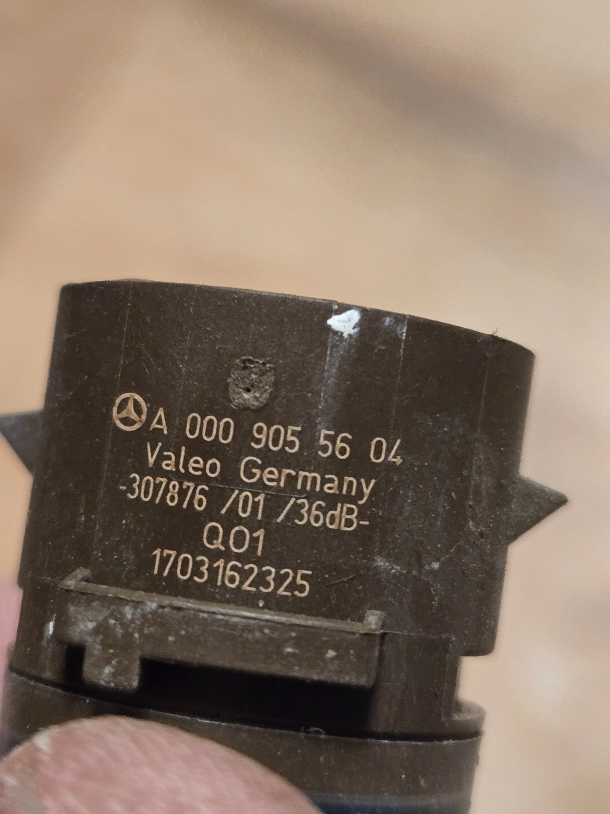 2016-2024 MERCEDES E300 W213 FRONT PARKING AID SENSOR BLACK OEM A0009055604