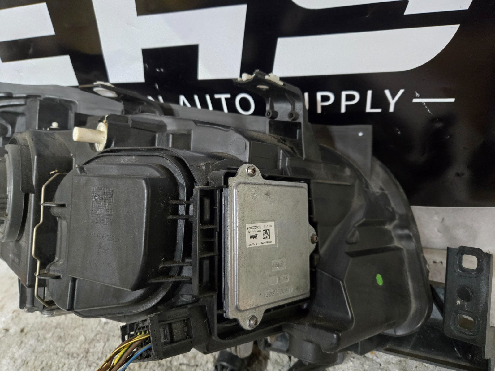 2013-2015 BMW E84 X1 Left LH Driver Adaptive Bi-Xenon Headlight COMPLETE OEM