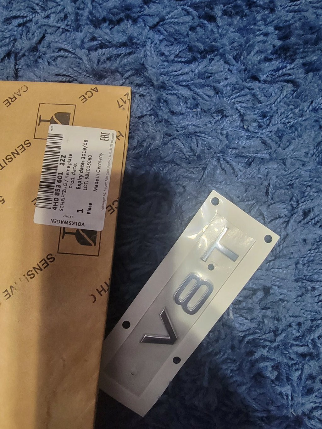 Genuine 2018 Audi A6 A8 S6 RS7 Fender Emblem 4H0-853-601-2ZZ OEM NEW!