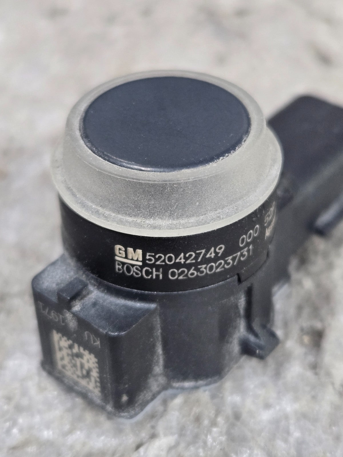 GM FRONT/REAR PDC Parking Assist Sensor OEM 52042749