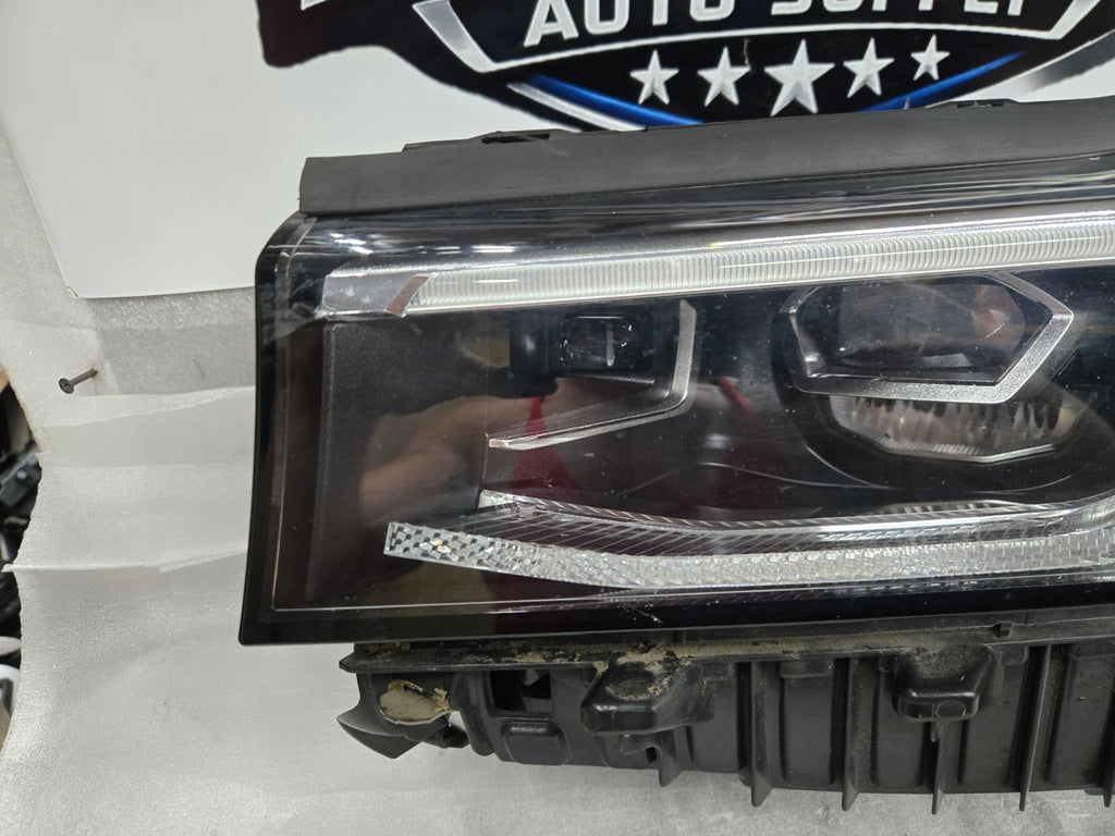 2020-2022 BMW 7 Series G11 G12 740 750i Left LH Driver LED Headlight OEM 9447621