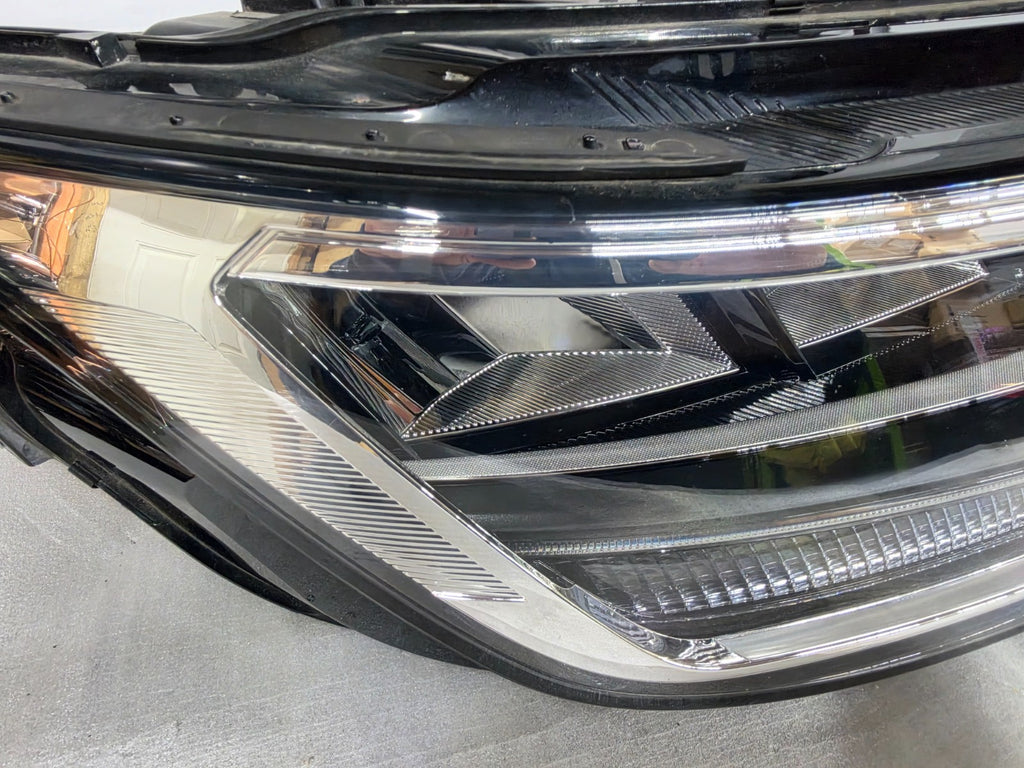 2022 2023 2024 Volkswagen Tiguan LED Headlight Right RH Passenger 5NL941036A OEM