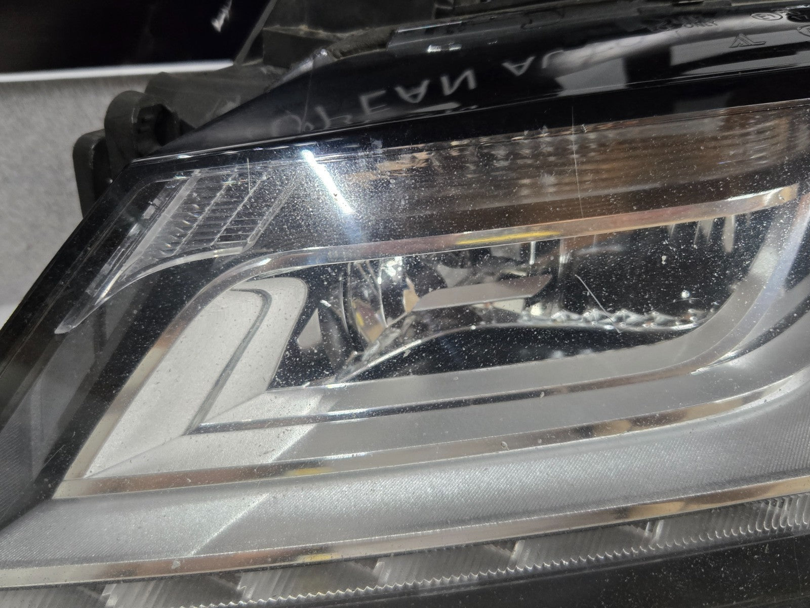 2012-2015 AUDI A7 LEFT LH DRIVER SIDE XENON HEADLIGHT COMPLETE OEM 4G8941005E