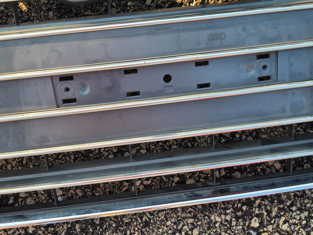 2018 2019 Audi A4 Sedan Grill 8W0853651 OEM