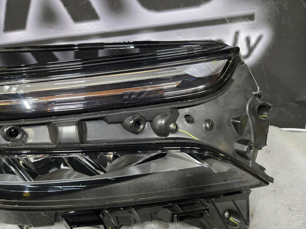 2022-2024 CHEVROLET EQUINOX RIGHT PASSENGER SIDE HEADLIGHT OEM 85538067