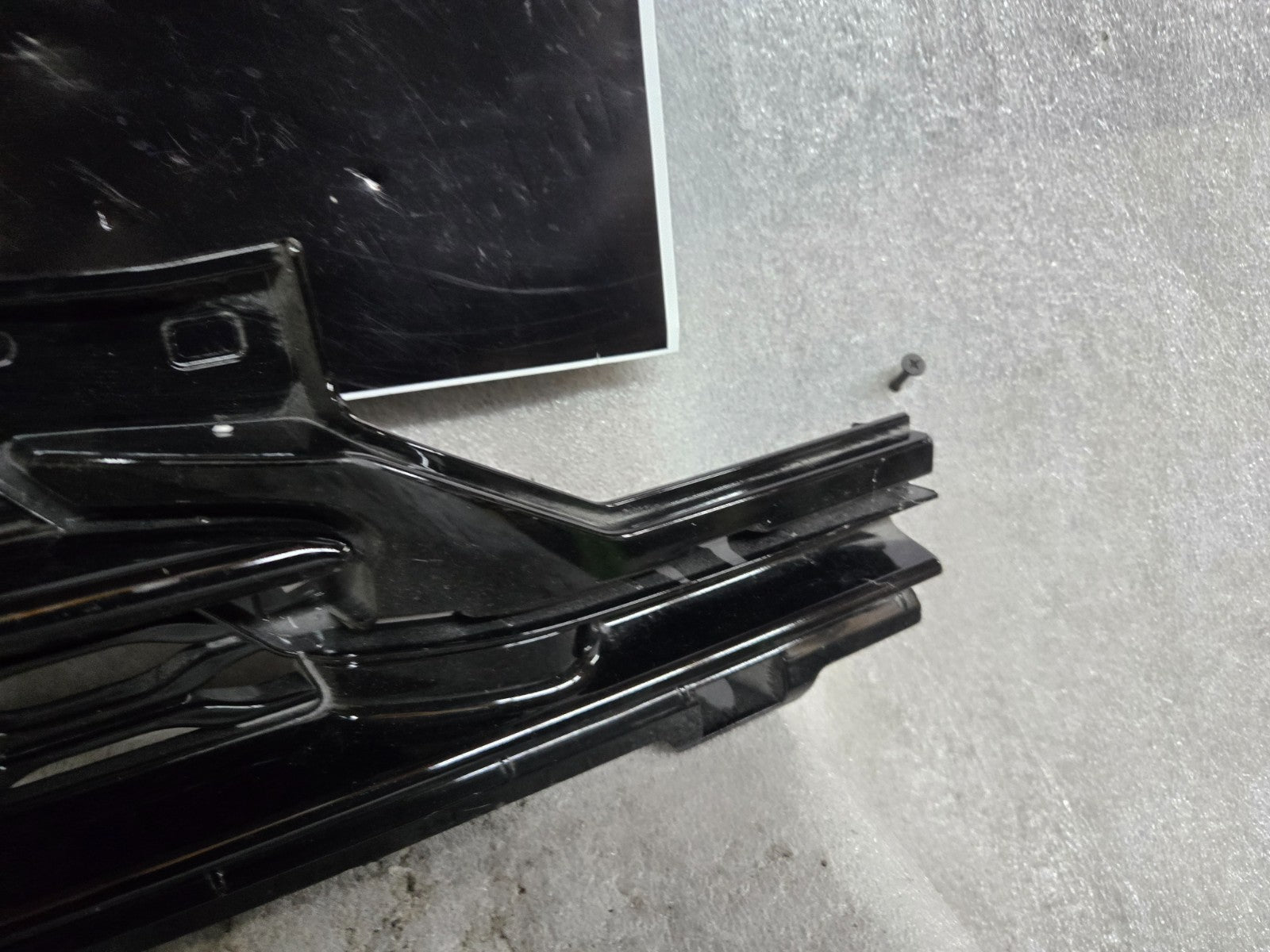 2015-2017 Acura TLX Lower Grille RIGHT RH 71102-TZ3-A20 OEM
