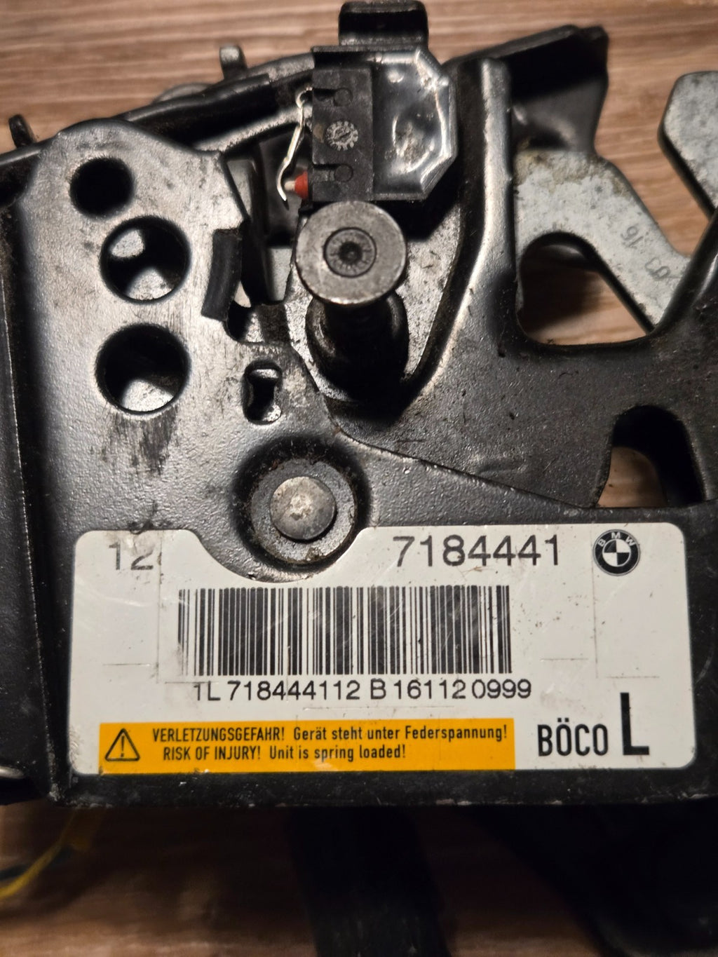 20114-2016 BMW 5 F10 F11 Bonnet Hood Lock Catch 7184441 OEM LH