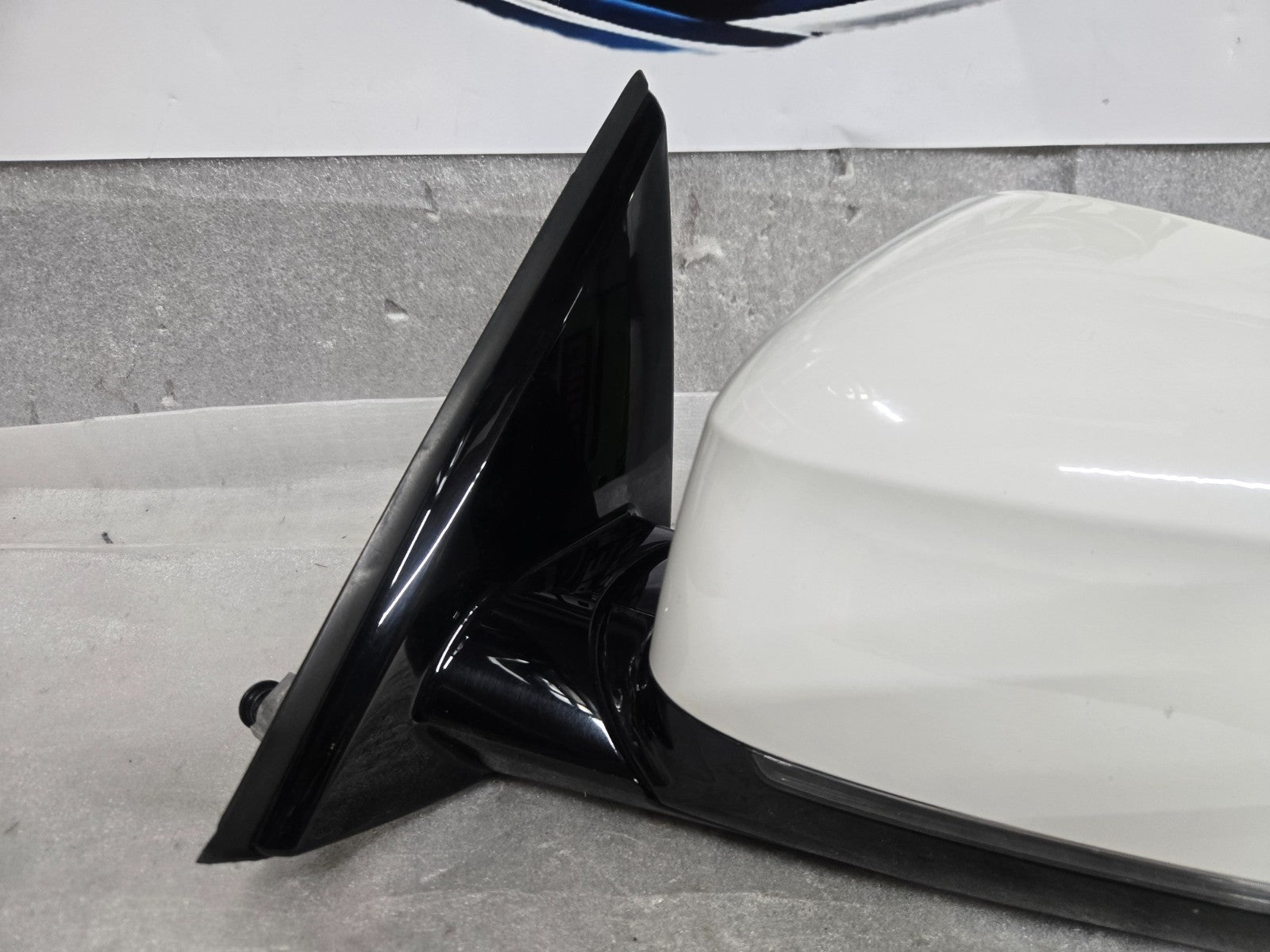 2018 - 2022 BMW X3 G01 FRONT LEFT LH DRIVER SIDE DOOR REAR VIEW MIRROR OEM WHITE