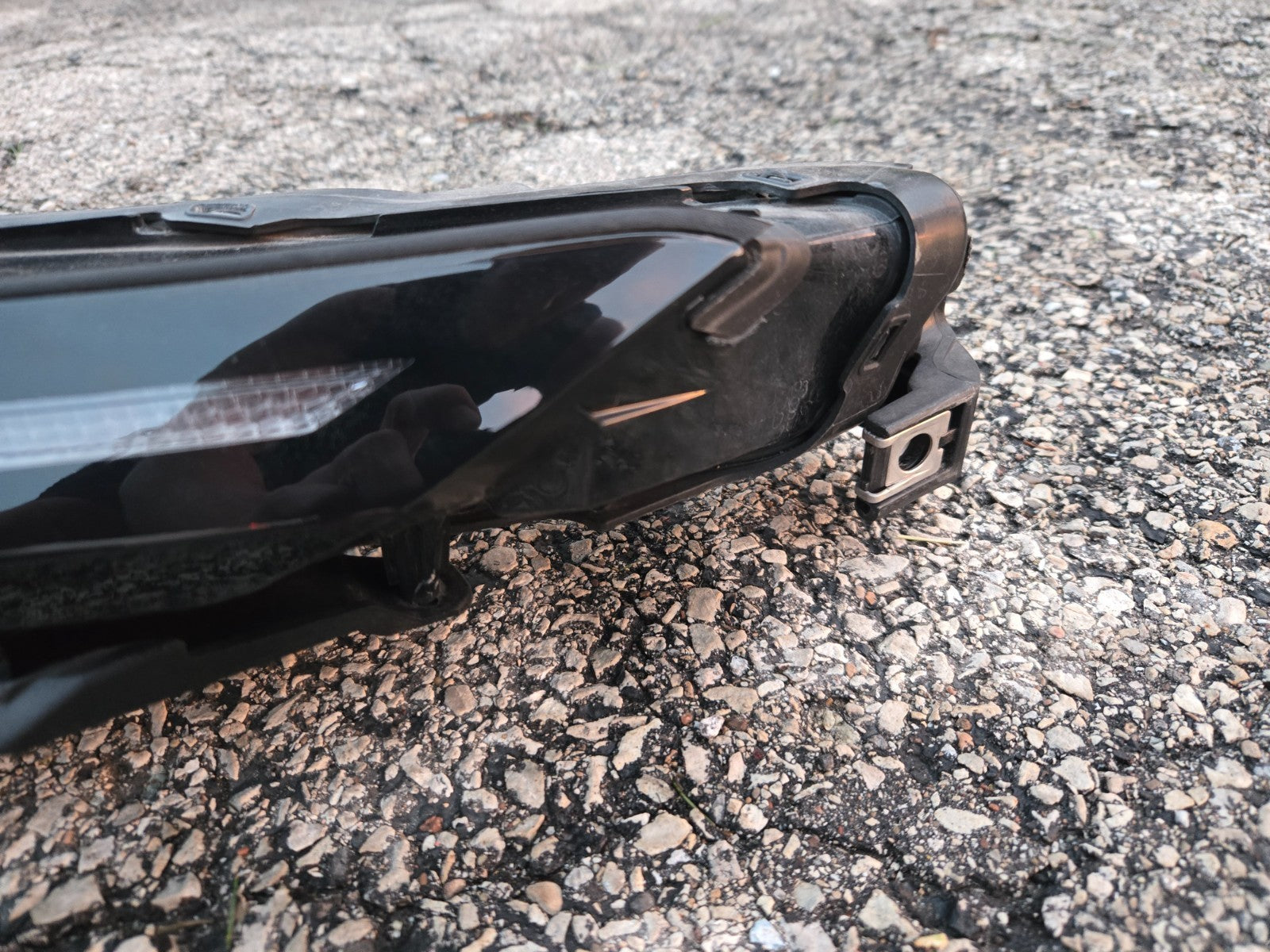 2024 2025 HYUNDAI SONATA FRONT LED DAYTIME RUNNING LIGHT BAR OEM 92209-L1550