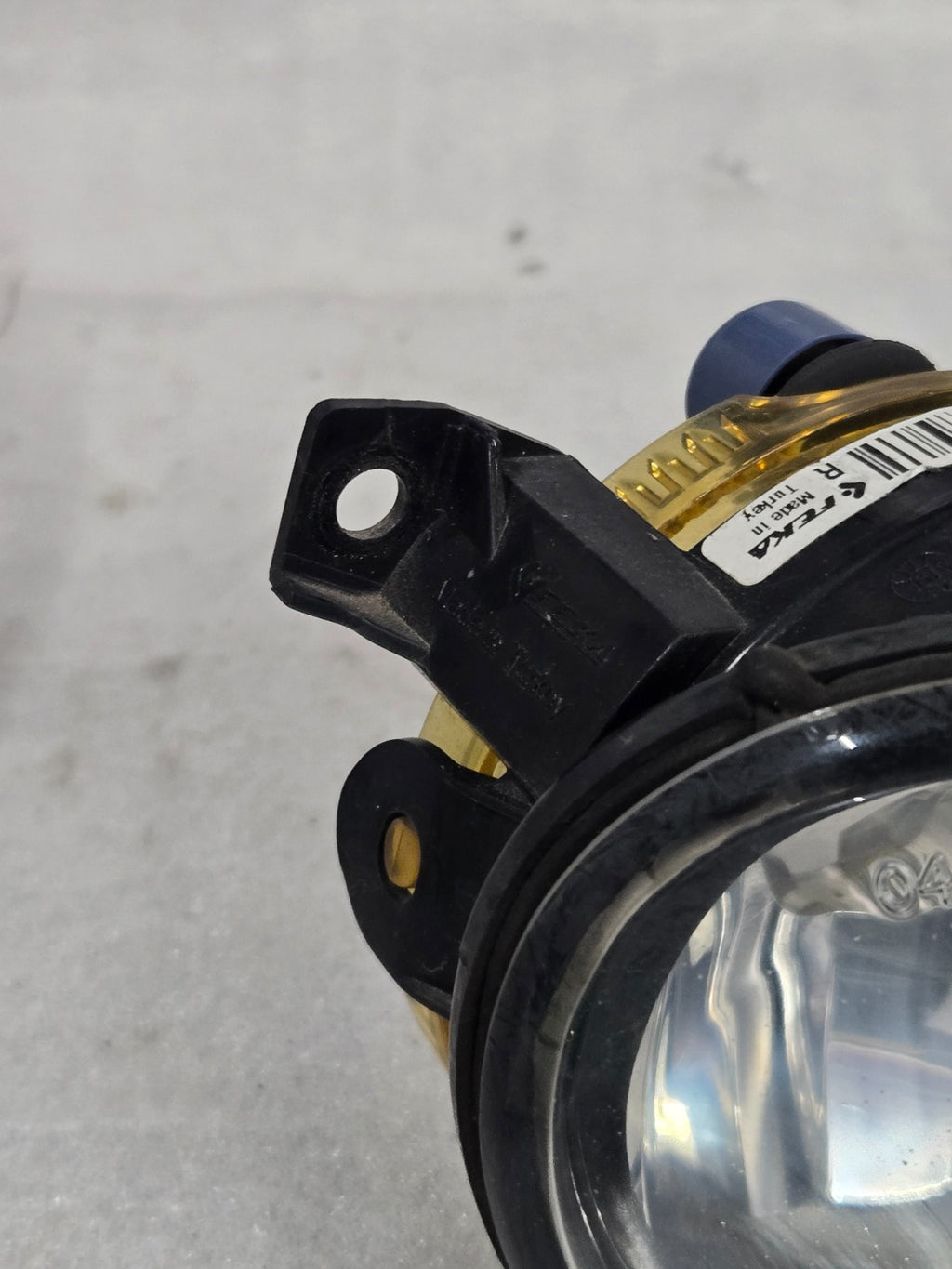 2019-2022 MERCEDES-BENZ SPRINTER 910 RH Right Passenger FogLight A9109062600 OEM