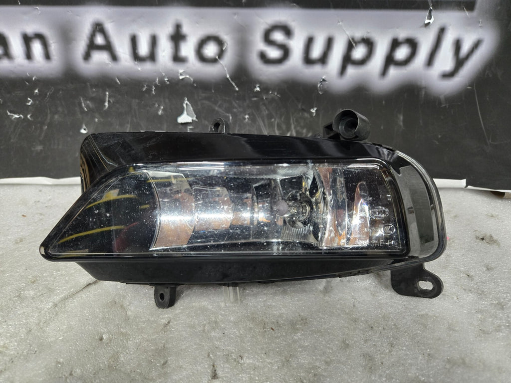 2013 AUDI A5 QUATTRO - LEFT LH Driver Halogen Fog Light / LAMP 8T0941699D OEM