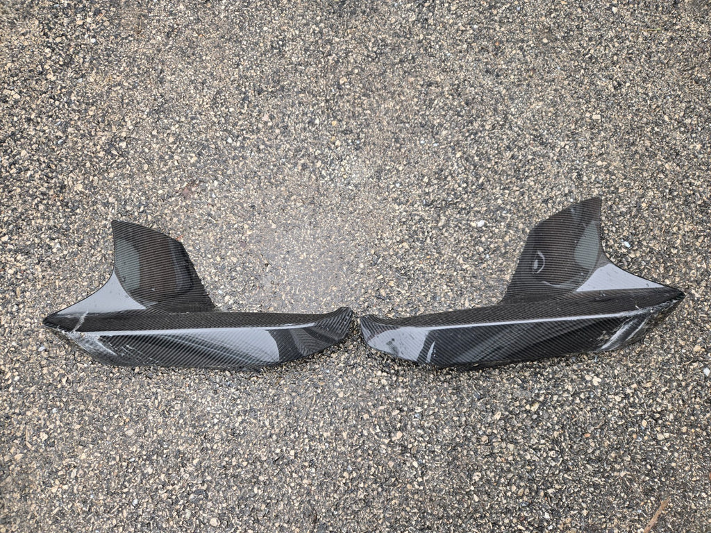 *Damaged* 2018 - 2020 BMW M5 F90 Front Left Right Carbon Fiber Splitter Set OEM