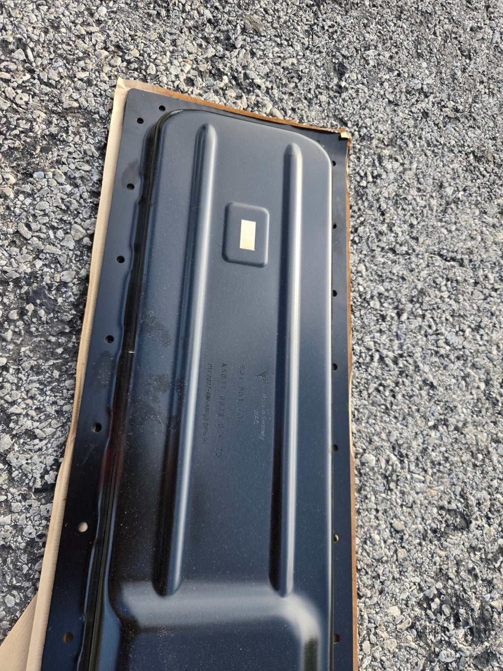 Genuine PORSCHE Taycan Upper Cover Plate 9J1801407 OEM NEW!!