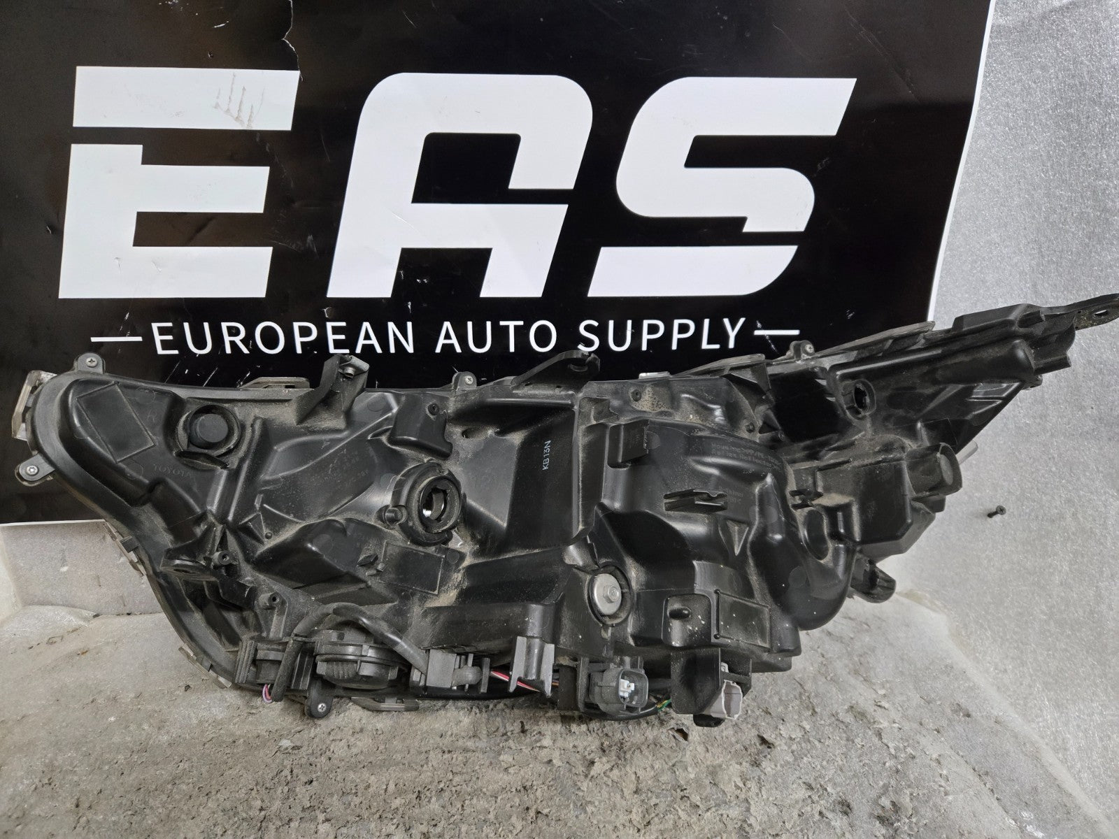 2019-2021 TOYOTA RAV4 RIGHT PASSENGER RH HEADLIGHT ASSY OEM PART# 81110-0R160