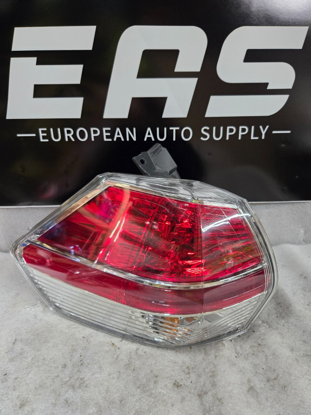 2014-2016 Nissan Rogue Quarter Panel Mounted Left Tail Light Lamp AFTERMARKET