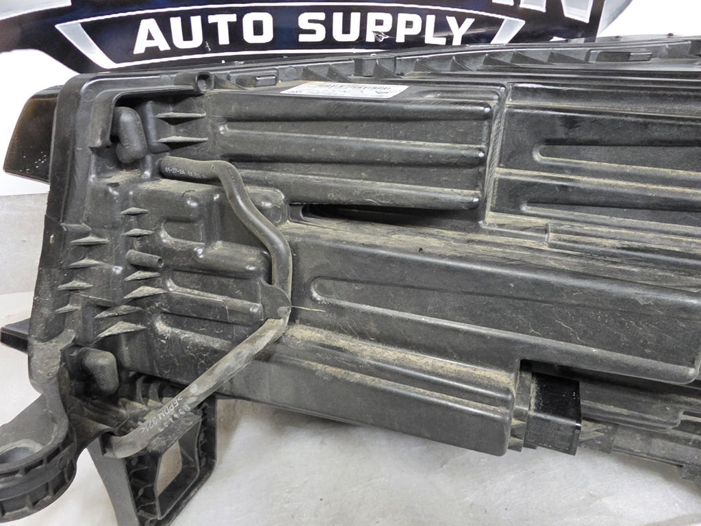 2024 - 2025 Volkswagen Atlas Right RH Base LED Headlight OEM Complete 3CN941082L