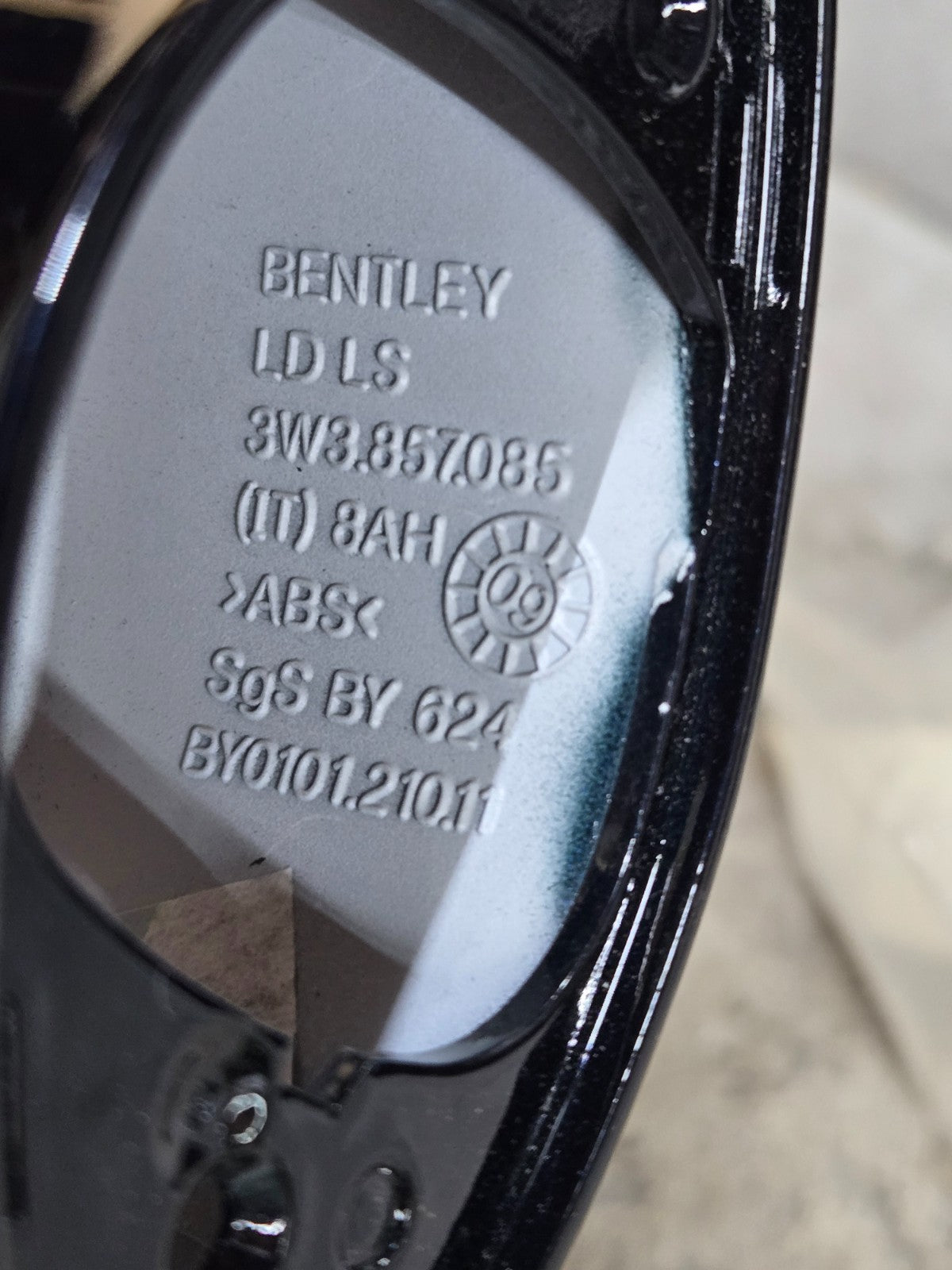 Bentley Mirror Base Plastic Left LH Driver Side 3W3857085 OEM