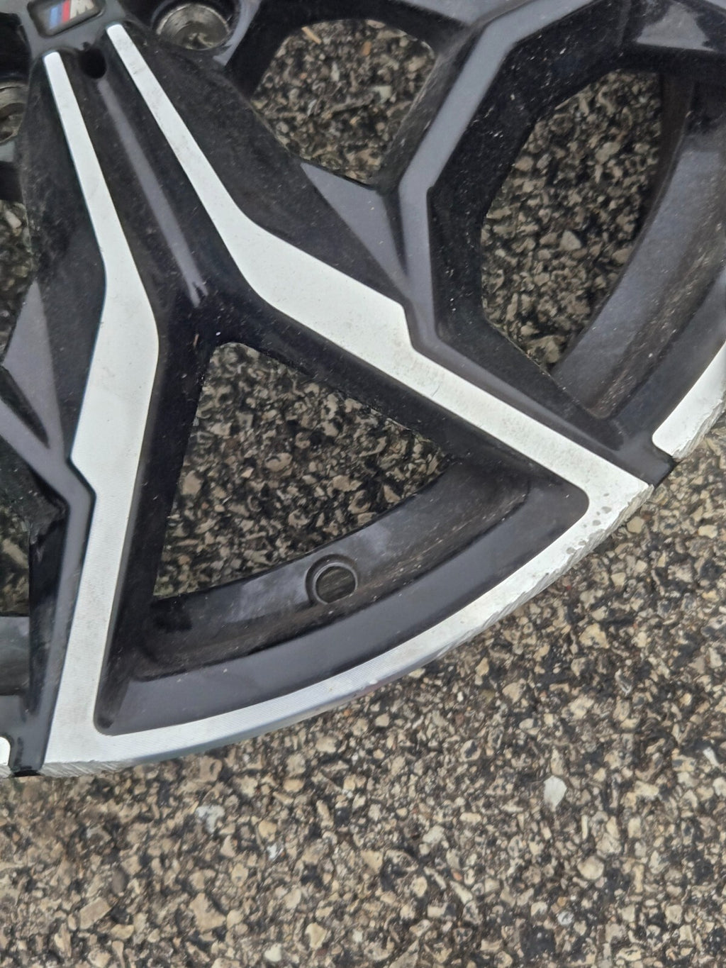 2023 - 2024 BMW X4 G02 OEM 19X7.5 M SERIES WHEEL RIM 7916263 *GOUGED/SCRAPED OEM