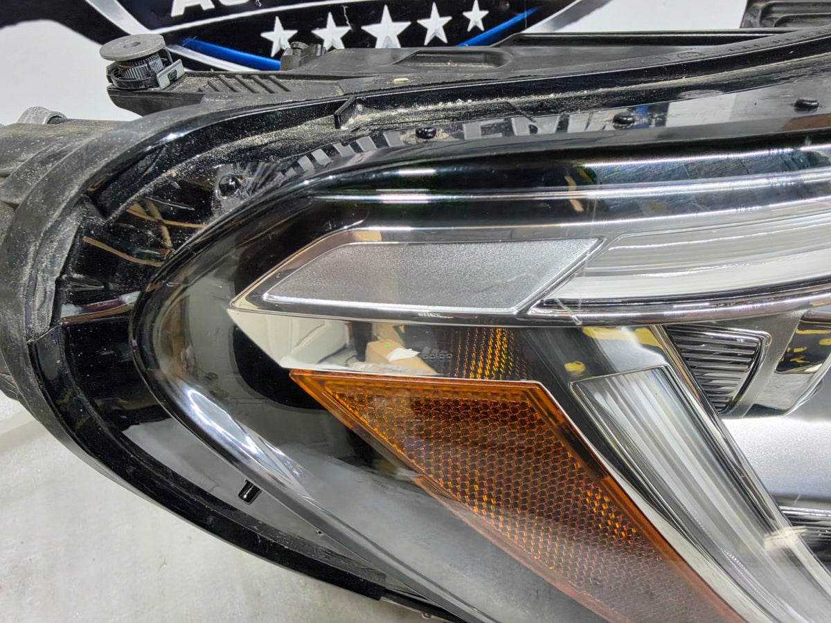 2024 - 2025 Volkswagen Atlas Right RH Base LED Headlight OEM Complete 3CN941082L