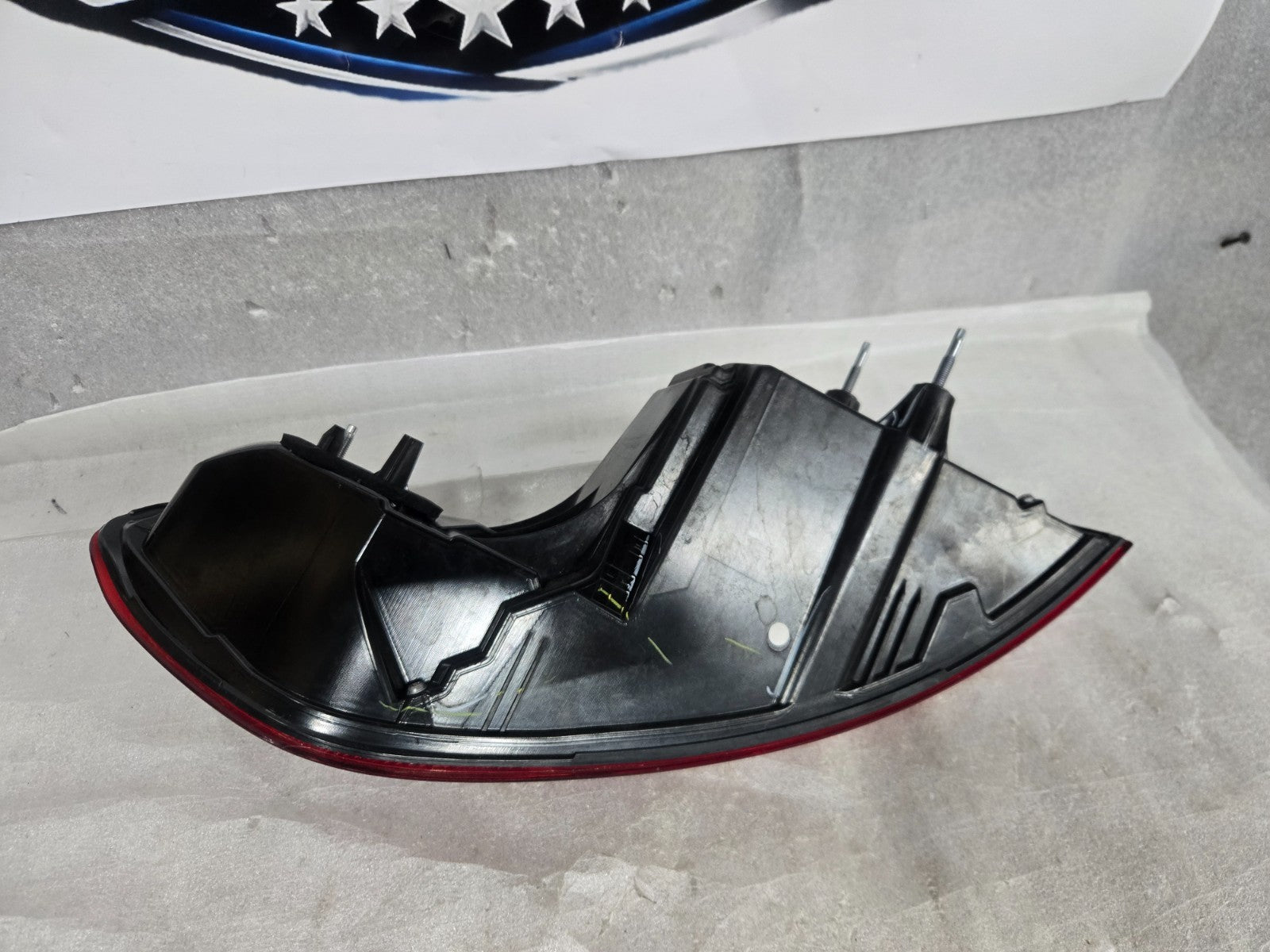 2019-2023 BMW X4 G02 REAR RH RIGHT PASSENGER OUTER QUARTER TAIL LIGHT LAMP OEM