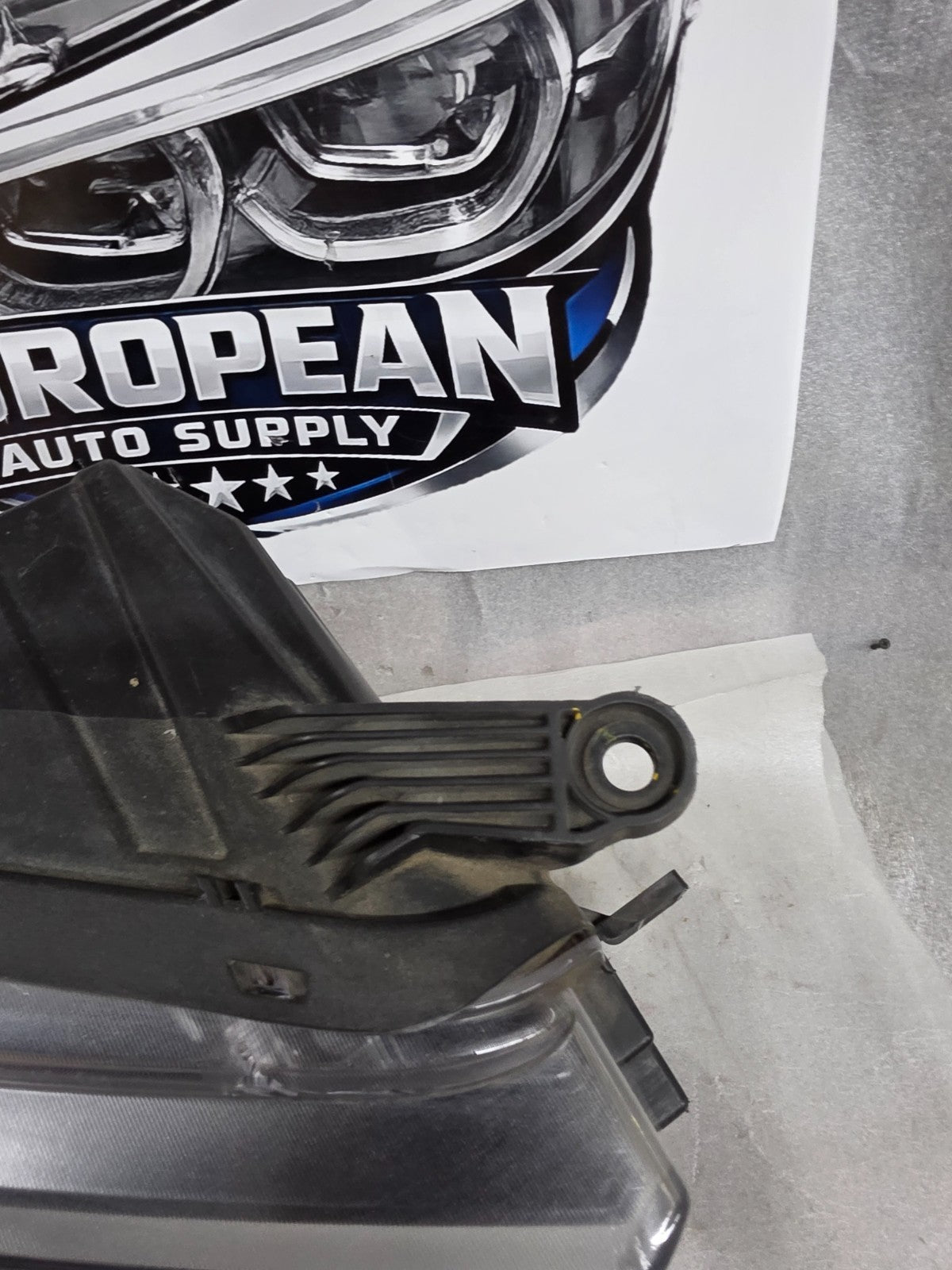 2019 2020 2021 CHEVROLET SILVERADO 1500 RIGHT PASSENGER HEADLIGHT 84621851 OEM