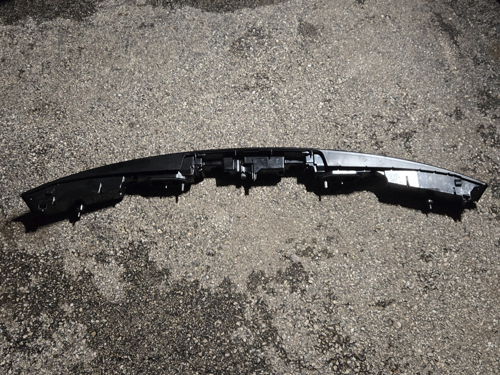 2022 - 2026 Range Rover L460 Rear Tailgate Center Panel M8E215C436BP OEM
