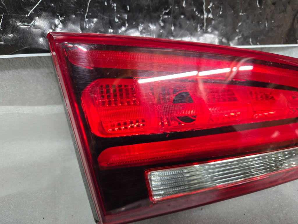 2017-2018 Hyundai Santa Fe Left LH Driver Side Inner Halogen Tail Light OEM