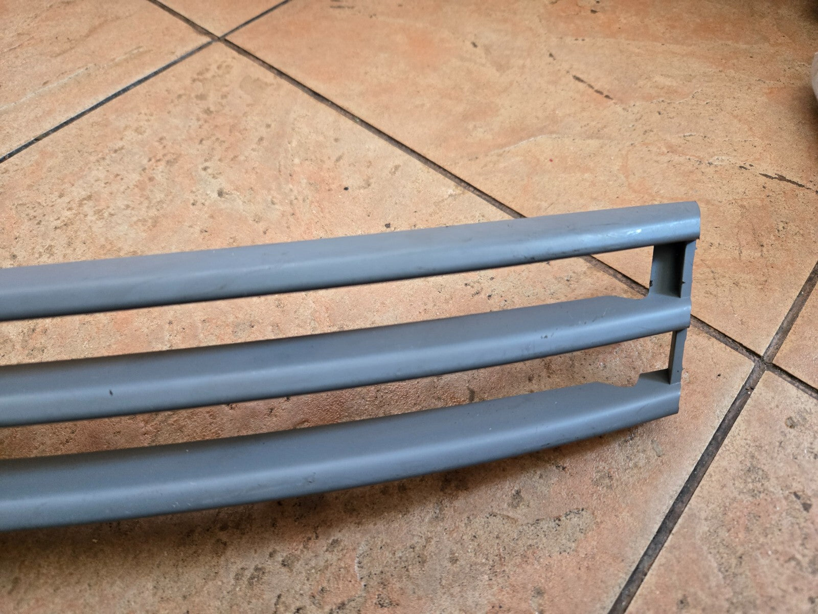 2013-2017 RANGE ROVER AUTOBIOGRAPHY LH LOWER BUMPER GRILLE INSERT OEM CK52018K28