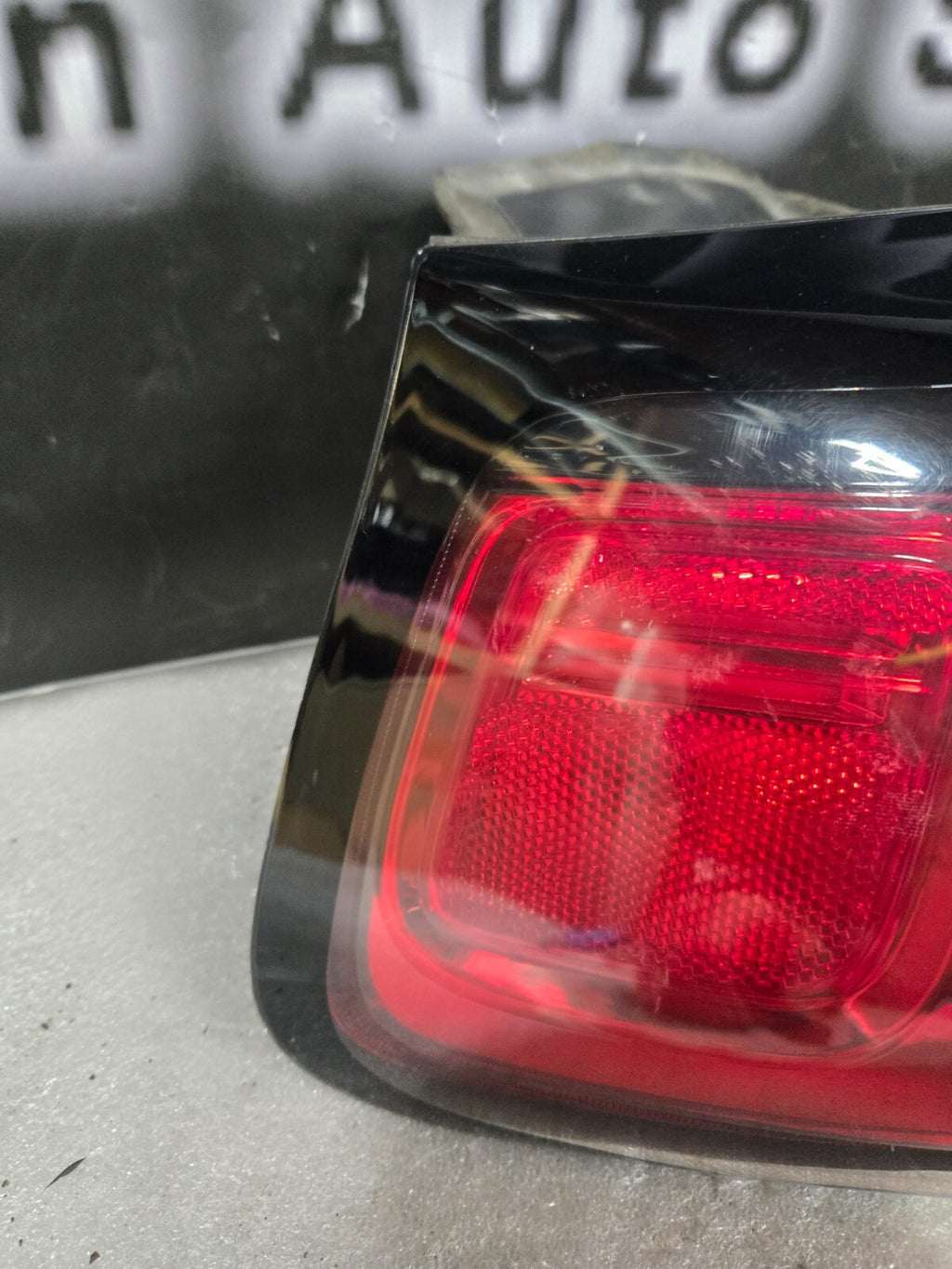 OEM Mopar 2019 - 2023 Jeep Cherokee Rear Left LH LED Tail Light Lamp 68275959AF