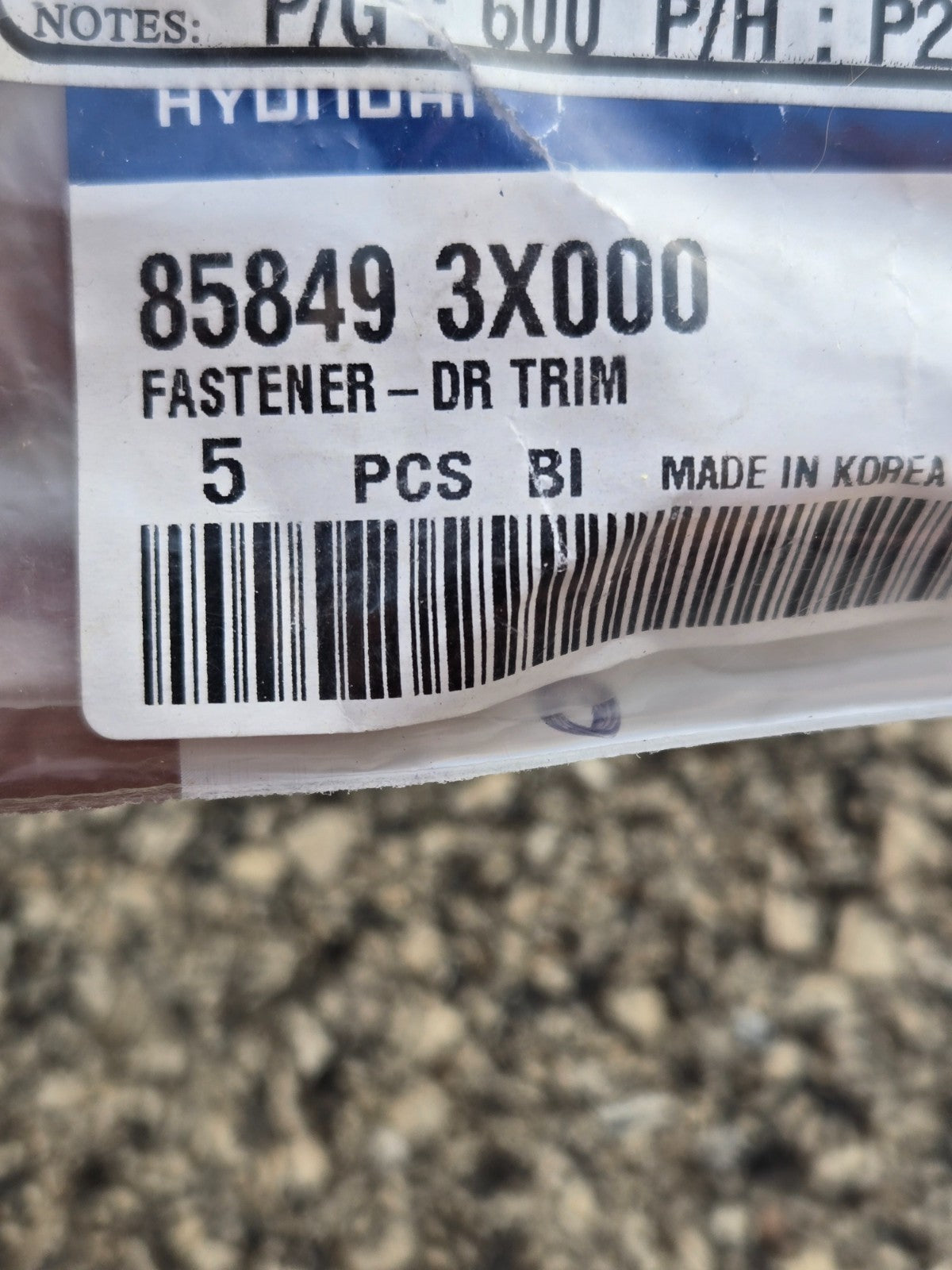 NEW OEM Kia 2014-2023 Soul Niro Windshield Pillar Trim Fastener 85849-3X000 x5