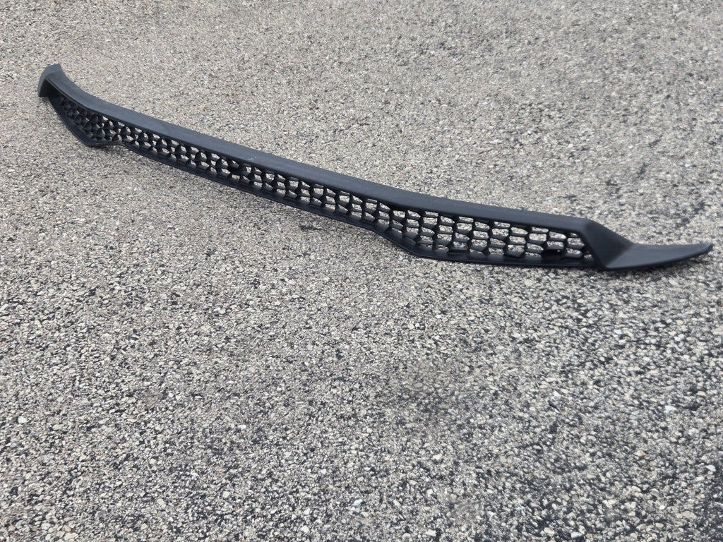 Lamborghini Huracan LP610 Rear Bumper Upper Metal Grille Mesh 4T0807684 OEM