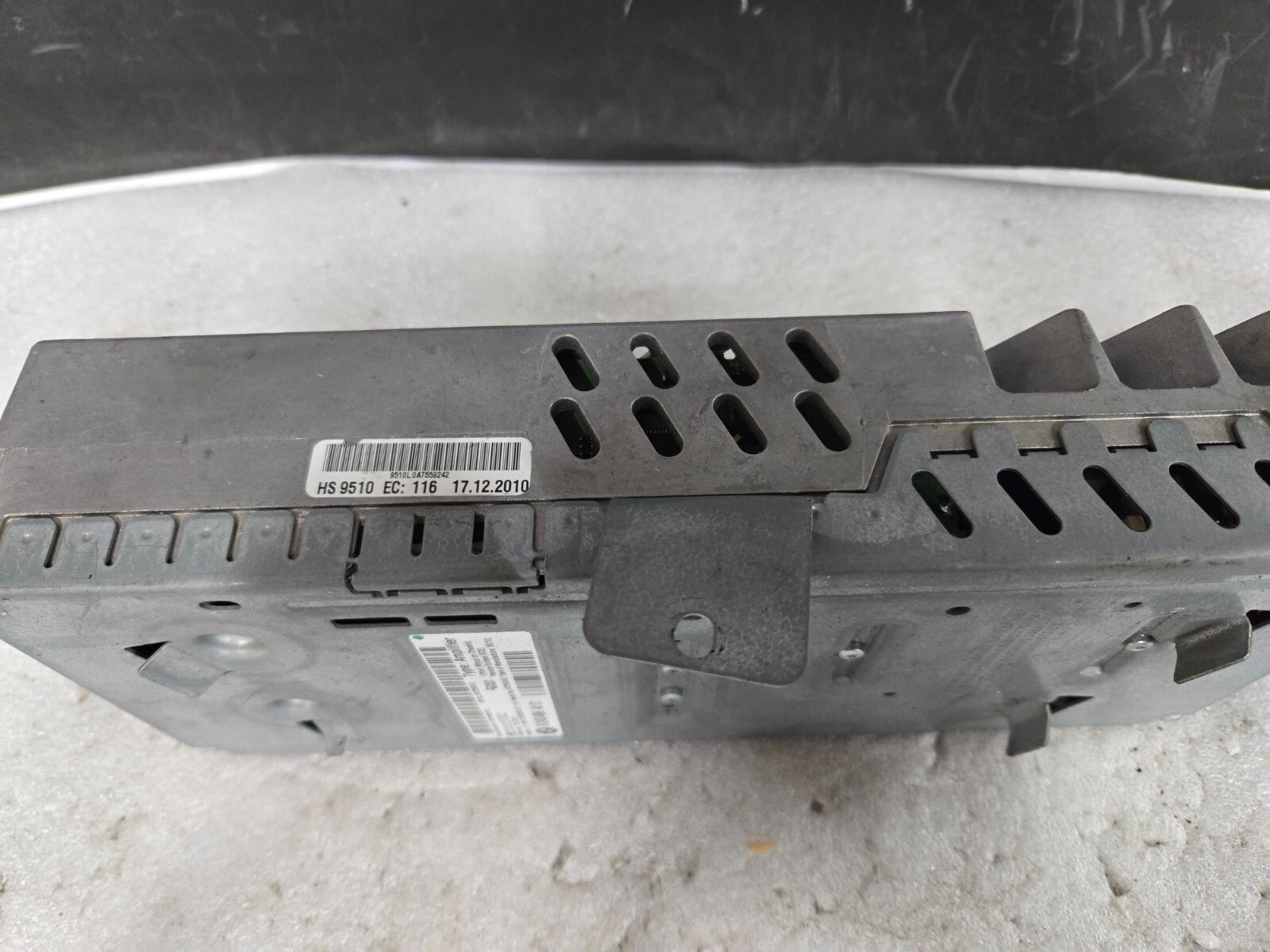 2011-2016 BMW F10 535Xi Harman/Becker Radio HIFI Audio Amplifier AMP 9243496 OEM