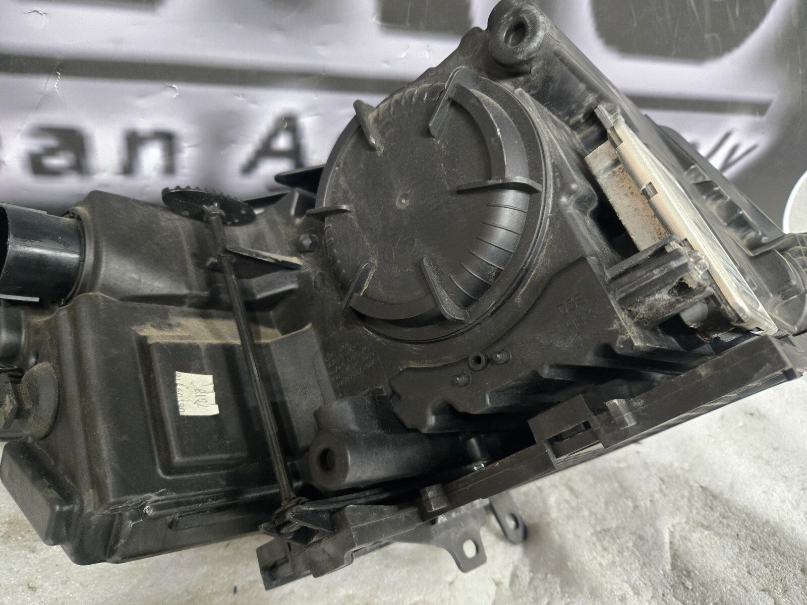 2016-2019 LAND ROVER RANGE ROVER EVOQUE LEFT LH HEADLIGHT XENON HID LED OEM