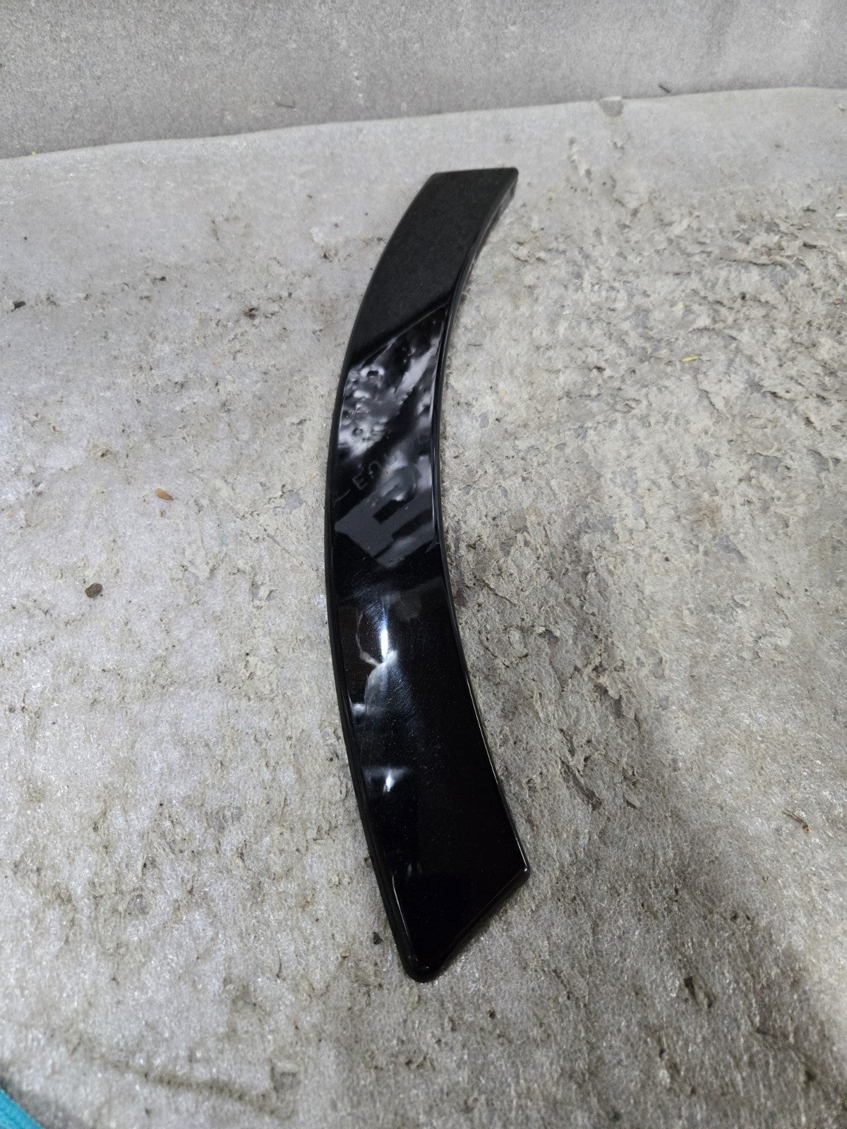 2014 - 2017 Range Rover Sport Rear Left Driver Side Wheel Arch Trim Molding OEM