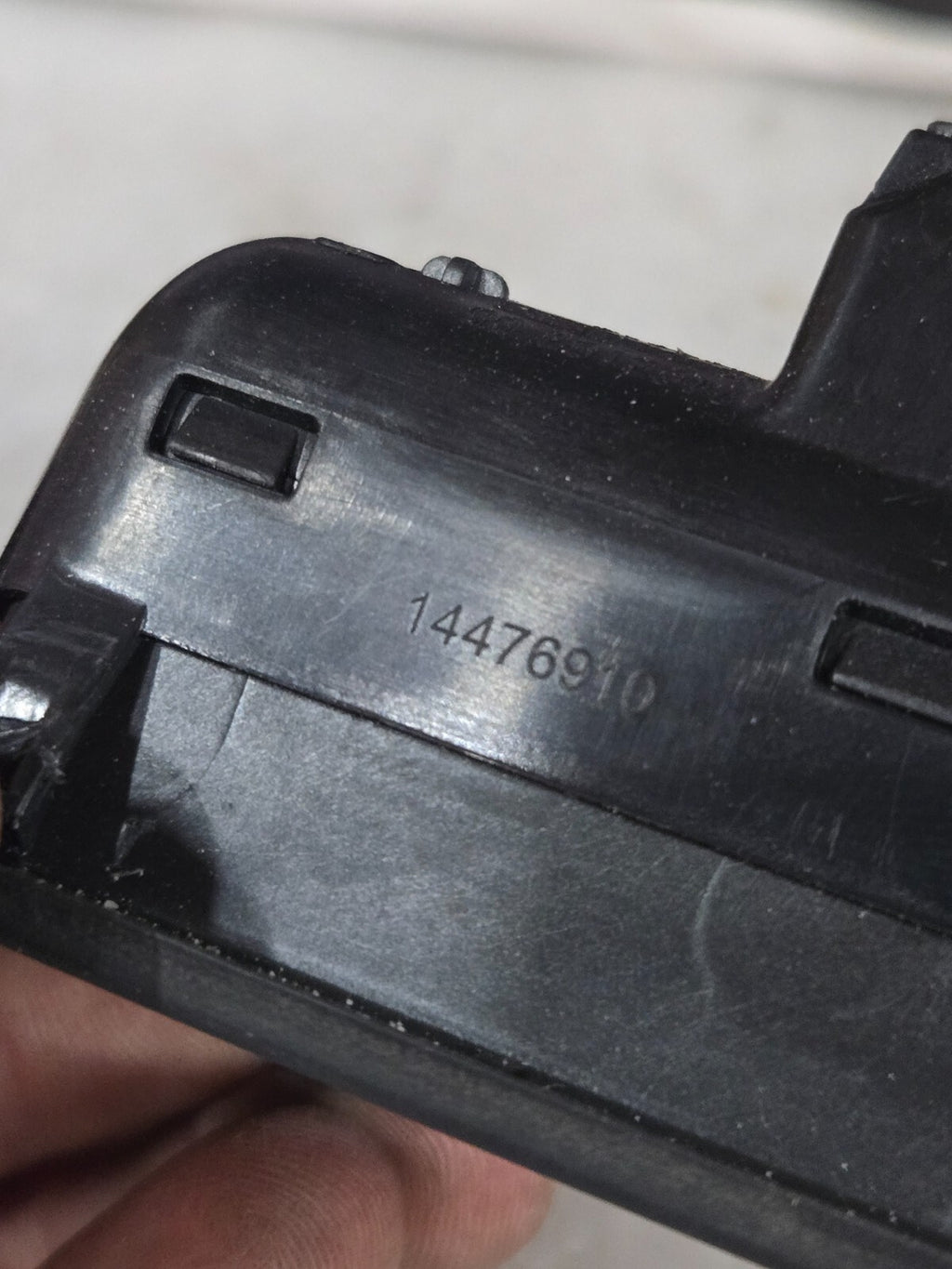 BMW F48 F39 F25 F26 F15 F16 Rear Trunk Tailgate Release Open Switch OEM 7463163